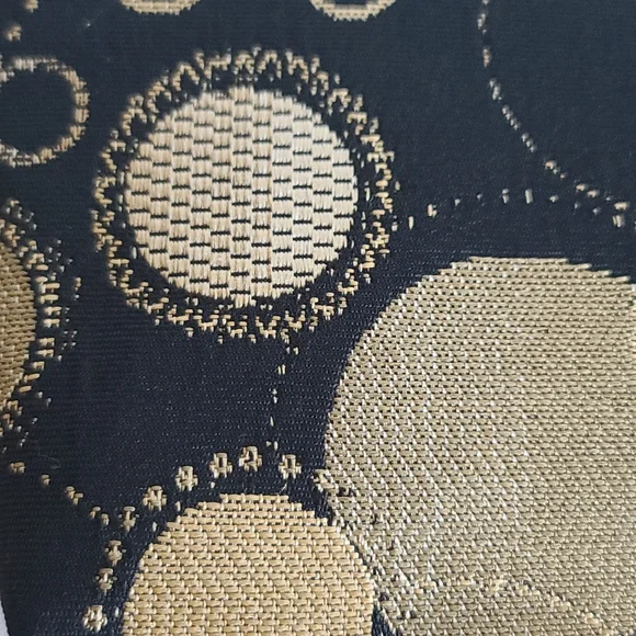 Black with gold circles gold chain purse - Picture 9 of 9